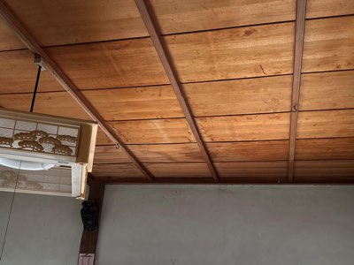 雨もりによる和室天井汚損被害