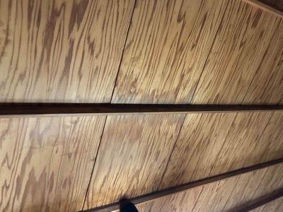 雨もりによる和室天井桟上汚損被害