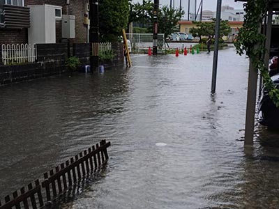 集中豪雨による道路浸水被害